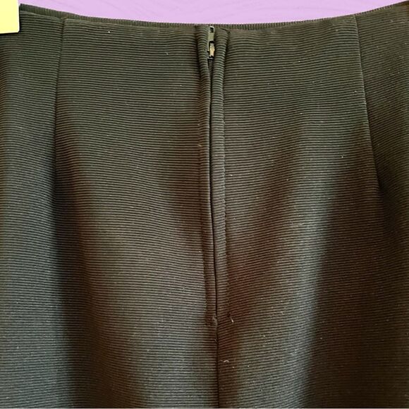 Vintage 90s ribbed midi black skirt with slit - Picture 5 of 10
